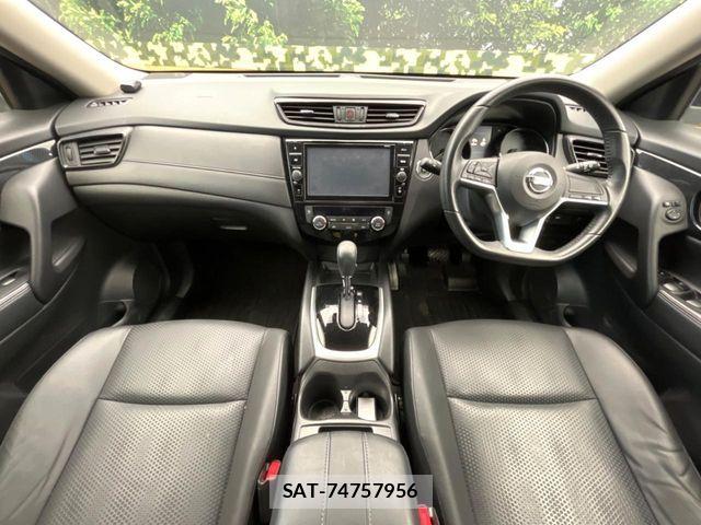 Nissan X-TRAIL 2019-07 6818147-1