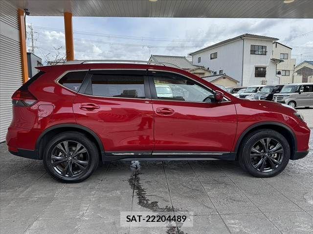 Nissan X-TRAIL 2020-12 6818150-11