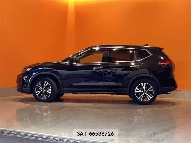 Nissan X-TRAIL 2018-03 6915815-9