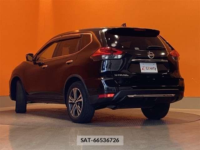 Nissan X-TRAIL 2018-03 6915815-10