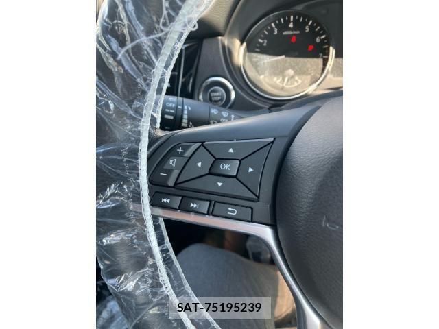 Nissan X-TRAIL 2018-05 6915816-12