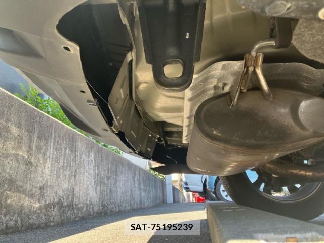 Nissan X-TRAIL 2018-05 6915816-21