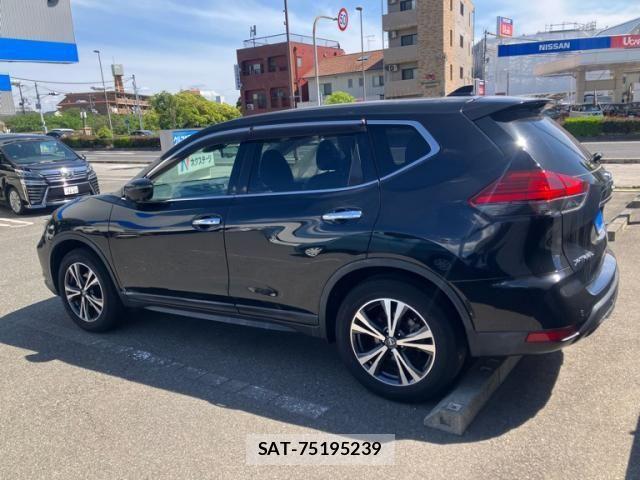 Nissan X-TRAIL 2018-05 6915816-3
