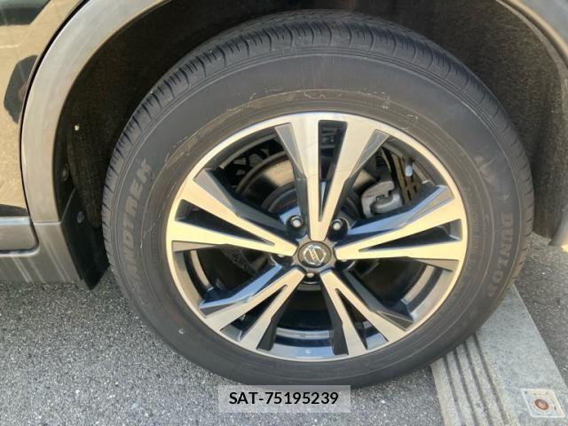 Nissan X-TRAIL 2018-05 6915816-6