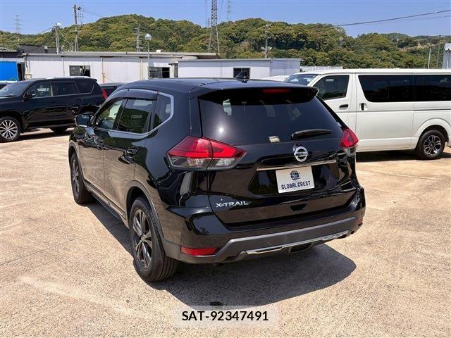 Nissan X-TRAIL 2021-07 6915807-12
