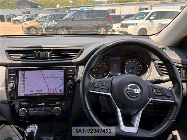 Nissan X-TRAIL 2021-07 6915807-25