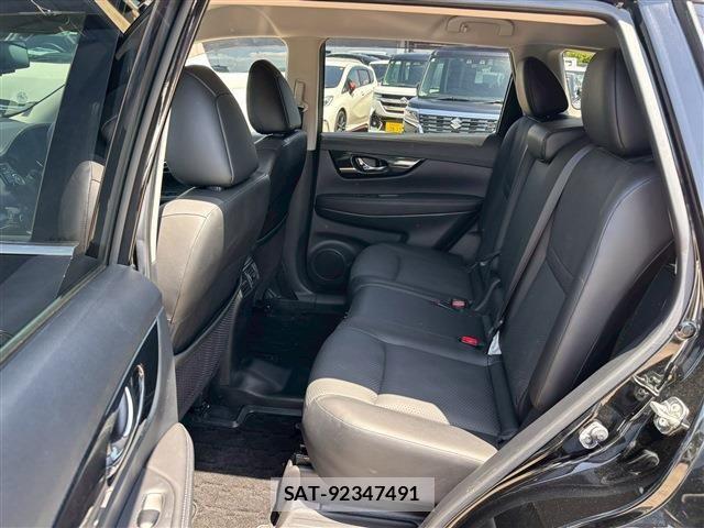 Nissan X-TRAIL 2021-07 6915807-5