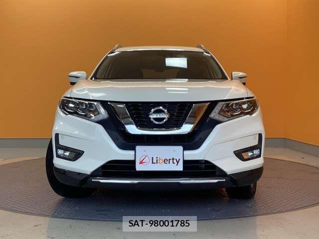 Nissan X-TRAIL 2017-09 6915806-11