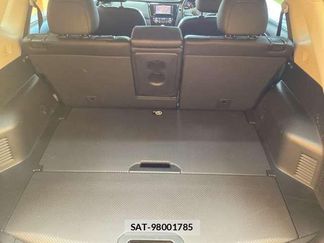 Nissan X-TRAIL 2017-09 6915806-19