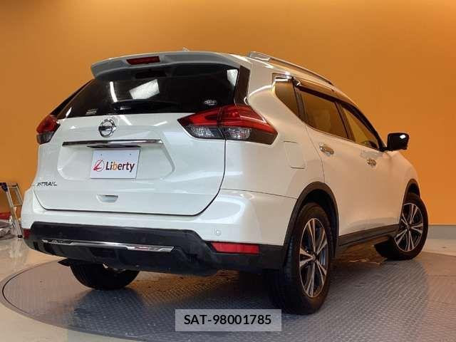 Nissan X-TRAIL 2017-09 6915806-8