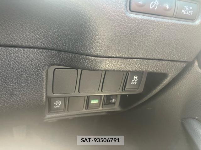 Nissan X-TRAIL 2015-09 6999291-11