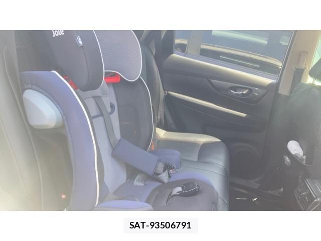 Nissan X-TRAIL 2015-09 6999291-17