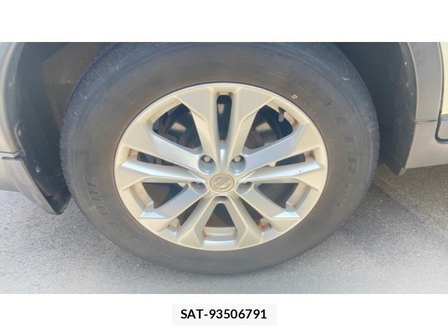 Nissan X-TRAIL 2015-09 6999291-18