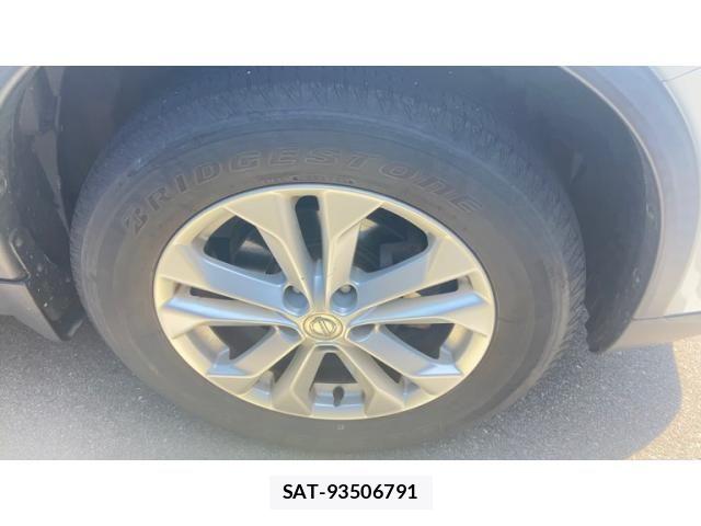 Nissan X-TRAIL 2015-09 6999291-19