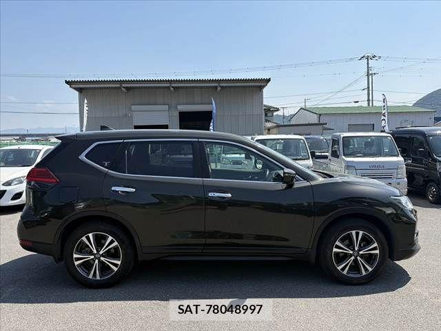 Nissan X-TRAIL 2017-06 6999285-10