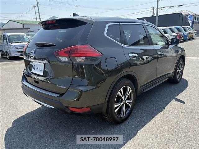 Nissan X-TRAIL 2017-06 6999285-14