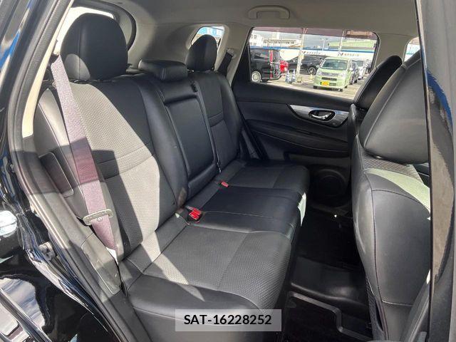 Nissan X-TRAIL 2015-03 7021938-9