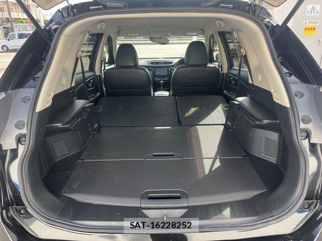 Nissan X-TRAIL 2015-03 7021938-10