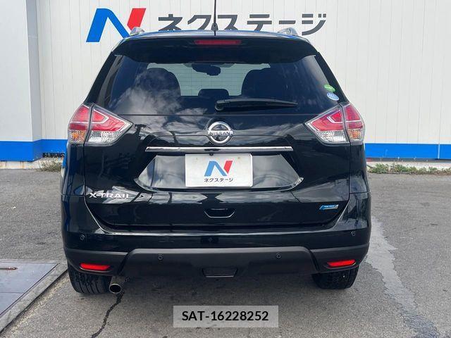 Nissan X-TRAIL 2015-03 7021938-15