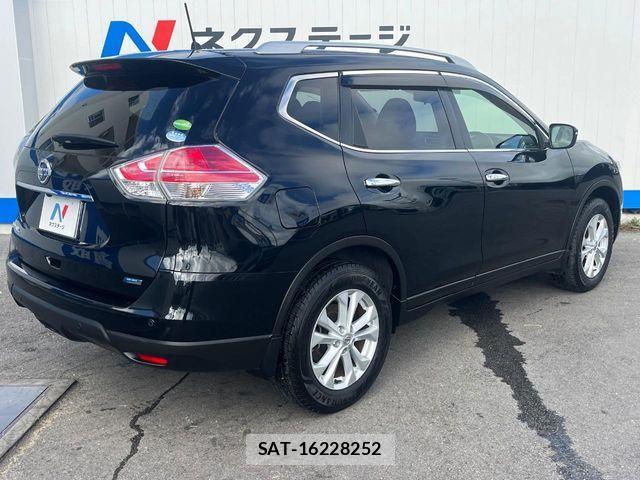 Nissan X-TRAIL 2015-03 7021938-17