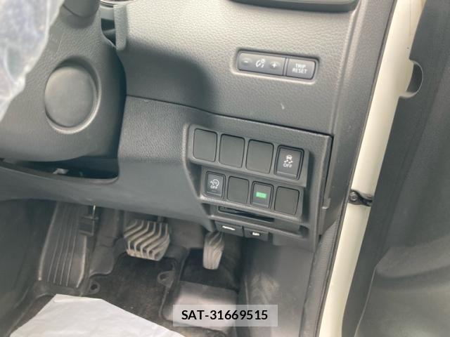Nissan X-TRAIL 2014-01 7061511-17