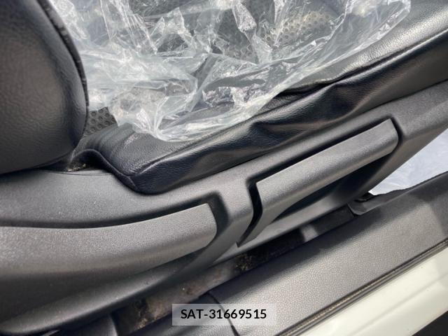 Nissan X-TRAIL 2014-01 7061511-19