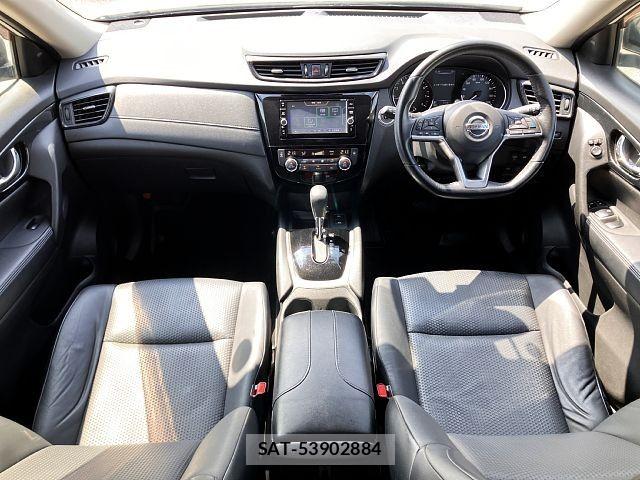 Nissan X-TRAIL 2017-08 7061497-1