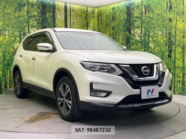 Nissan X-TRAIL 2018-06 7227554-15