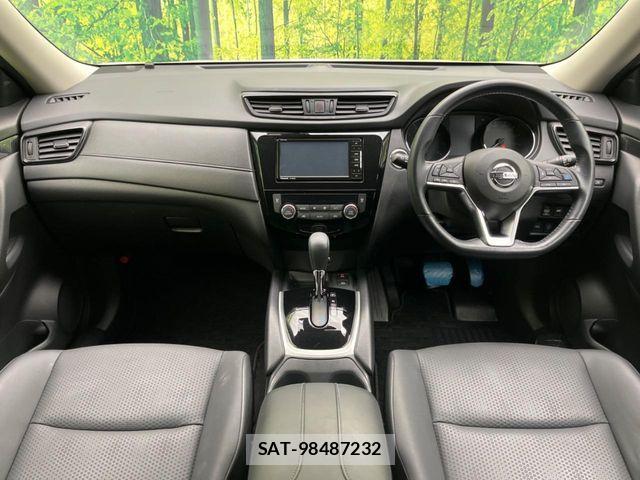 Nissan X-TRAIL 2018-06 7227554-1