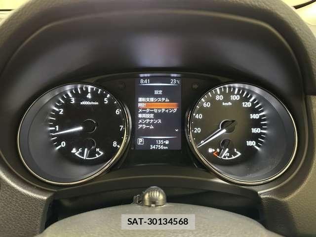 Nissan X-TRAIL 2017-09 7227552-10