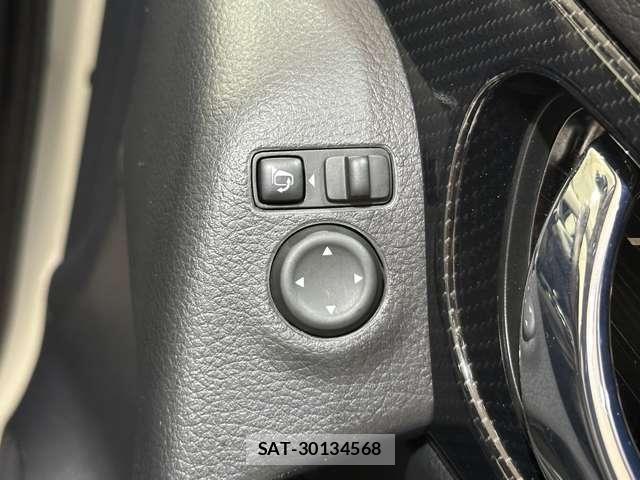 Nissan X-TRAIL 2017-09 7227552-16