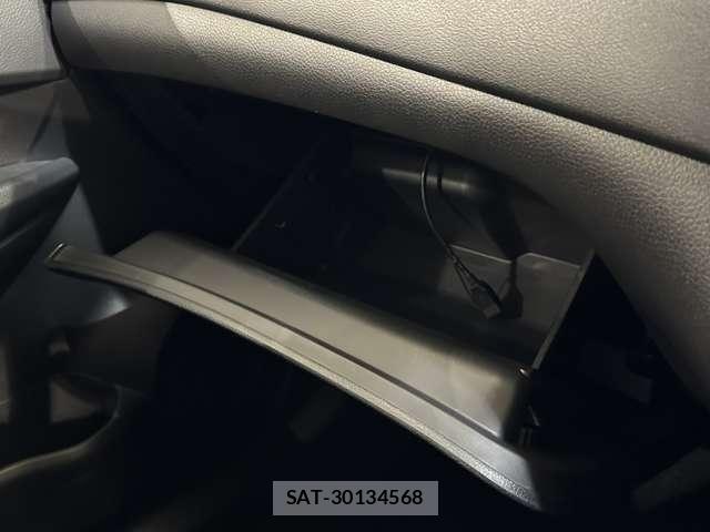 Nissan X-TRAIL 2017-09 7227552-26