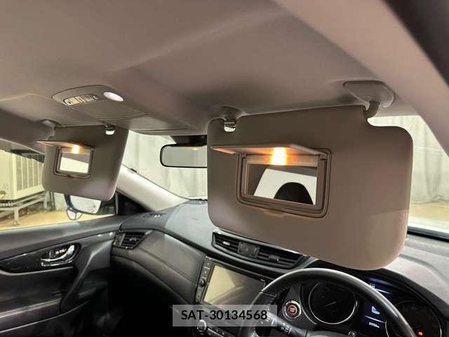 Nissan X-TRAIL 2017-09 7227552-28