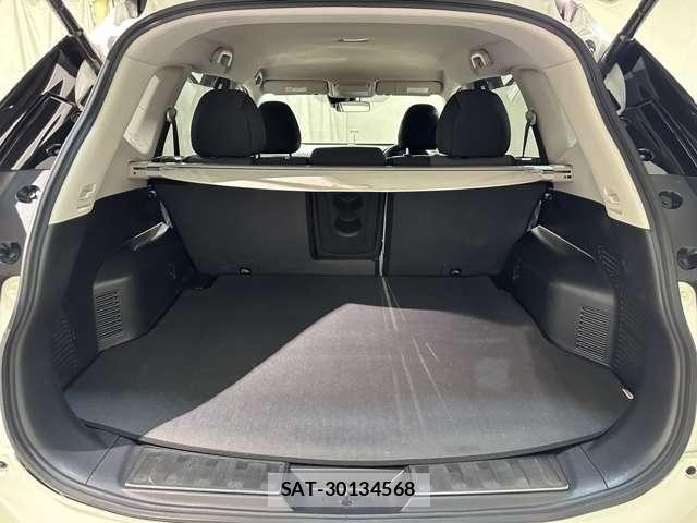 Nissan X-TRAIL 2017-09 7227552-29