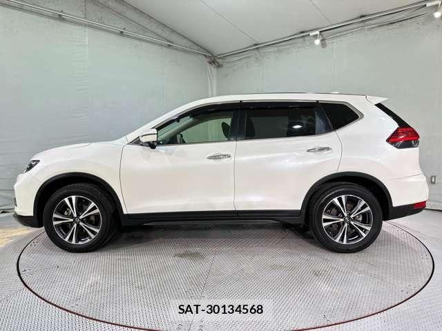 Nissan X-TRAIL 2017-09 7227552-7