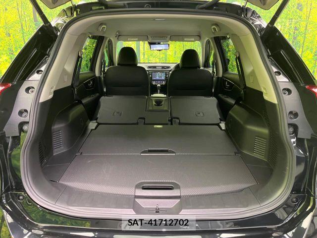 Nissan X-TRAIL 2017-08 7227551-9