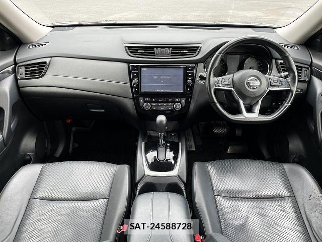 Nissan X-TRAIL 2019-06 7227555-1