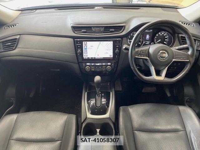 Nissan X-TRAIL 2017-06 7227549-1