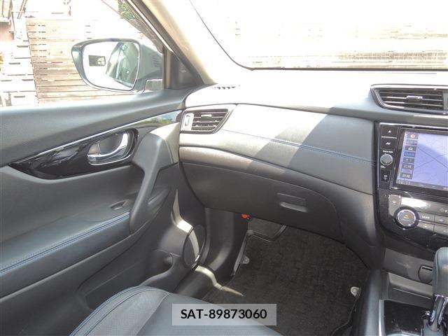 Nissan X-TRAIL 2020-05 7252925-27