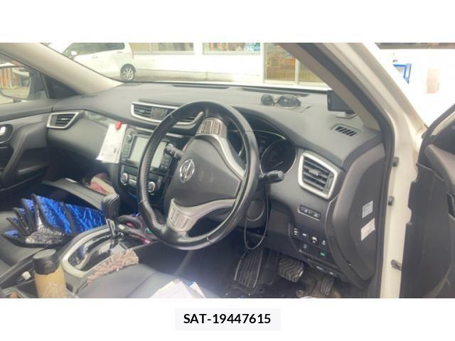 Nissan X-TRAIL 2016-12 7273318-10