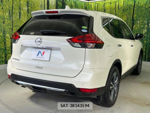 Nissan X-TRAIL 2017-09 7331409-17