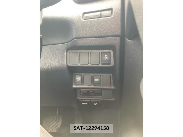 Nissan X-TRAIL 2014-03 7331420-25