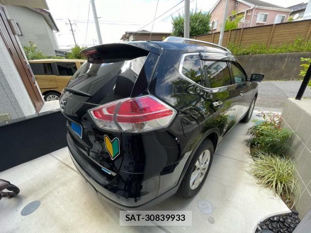 Nissan X-TRAIL 2016-11 7331419-9