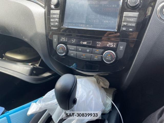 Nissan X-TRAIL 2016-11 7331419-26