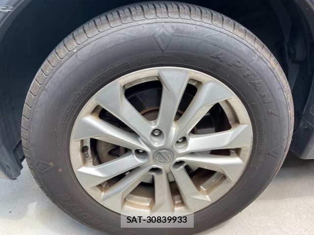 Nissan X-TRAIL 2016-11 7331419-4