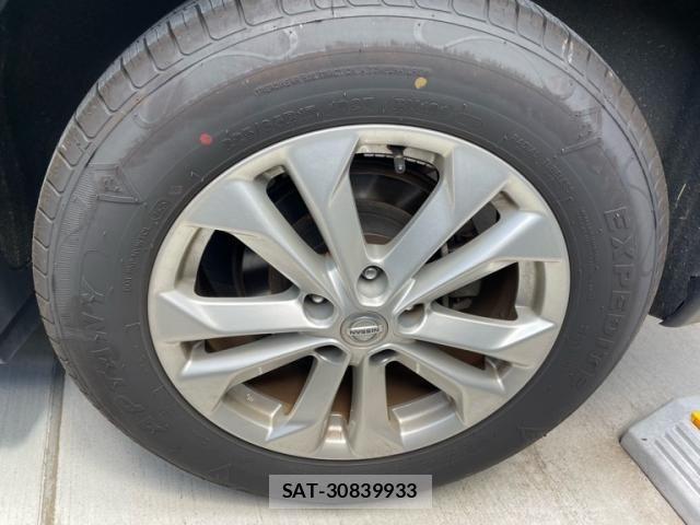 Nissan X-TRAIL 2016-11 7331419-5