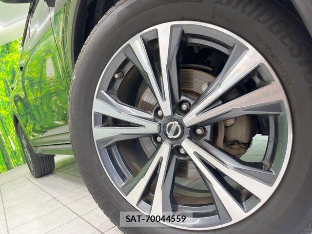 Nissan X-TRAIL 2017-07 7331408-12