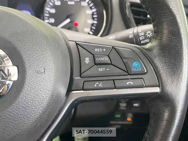 Nissan X-TRAIL 2017-07 7331408-5