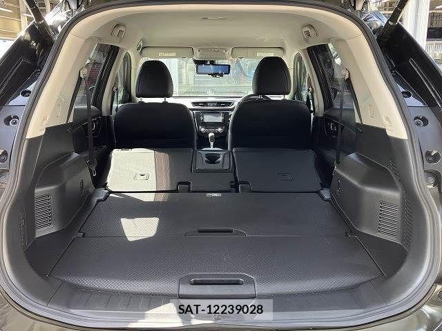 Nissan X-TRAIL 2018-09 7331407-12