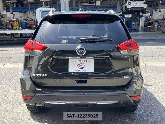Nissan X-TRAIL 2018-09 7331407-16